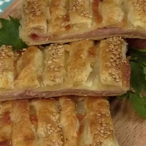 Torta salata cotto e formaggio