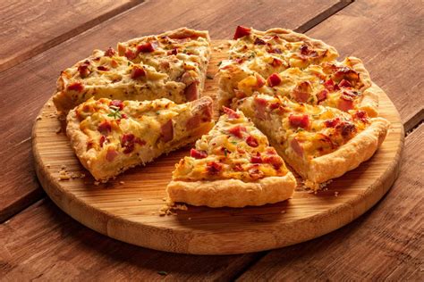 Torta salata patate e salsiccia