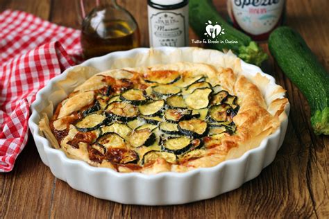 Torta salata zucchine e scamorza