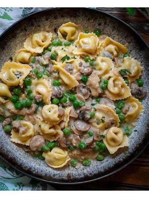 Tortellini alla Boscaiola