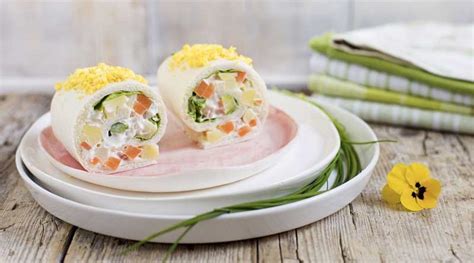 Tramezzini con Insalata Russa