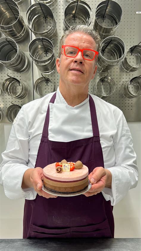 Tris Day di Ernst Knam