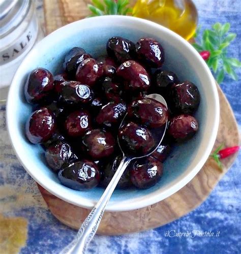 Utilizzo Olive Nere Sotto Sale