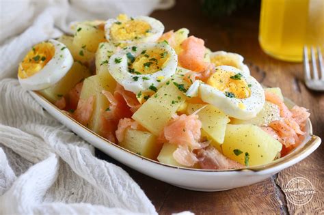 Variante dell'insalata di patate e salmone
