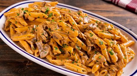Variante di pasta con funghi