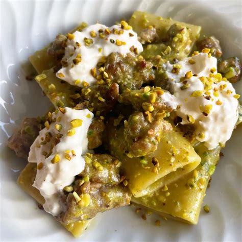 Varianti Pasta Pesto di Pistacchio e Salsiccia