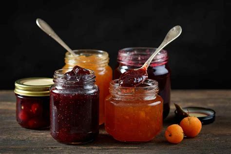 Varietà di marmellate e confetture