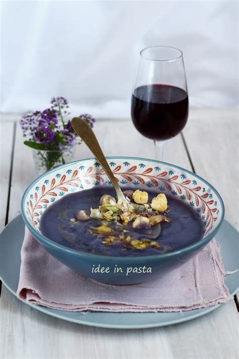 Vellutata di patate viola