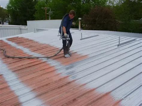 Verniciatura pannelli sandwich