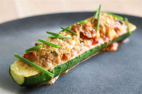 Zucchine Ripiene con Salsiccia