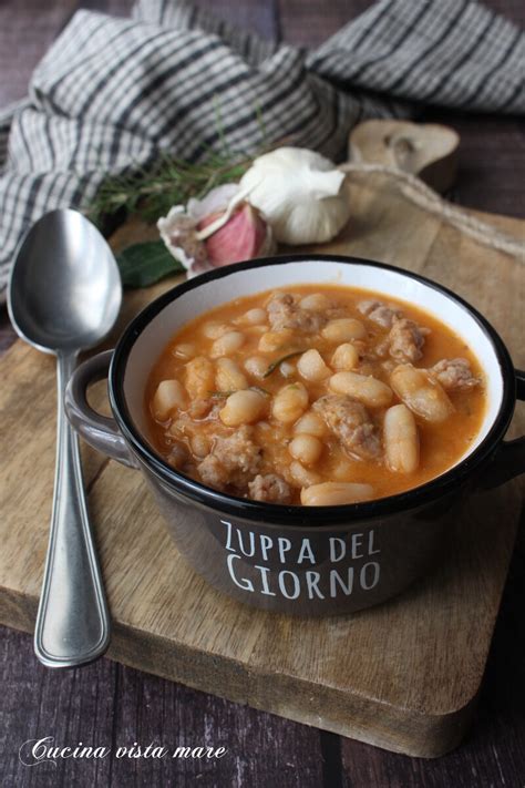 Zuppa di Fagioli Borlotti e Salsiccia