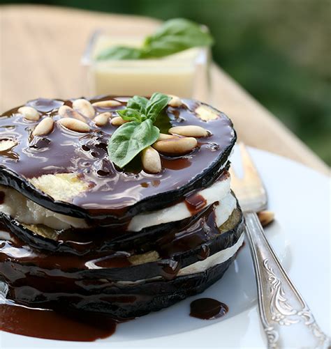 preparazione parmigiana di melanzane al cioccolato